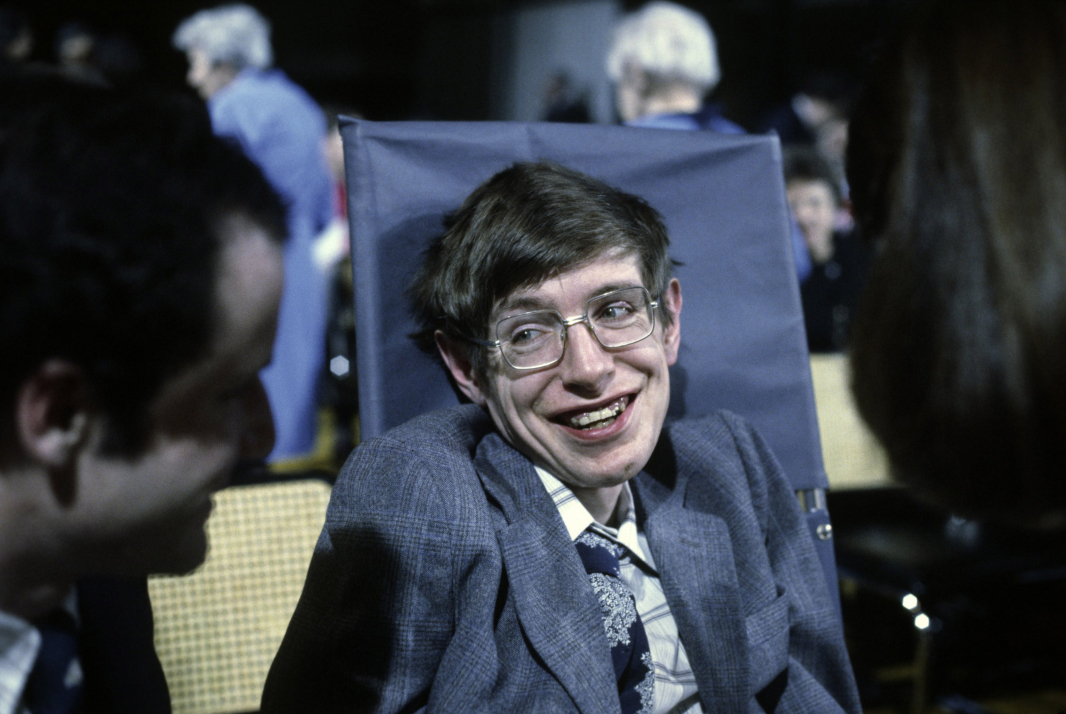 Evolve Giants of Science: Stephen Hawking