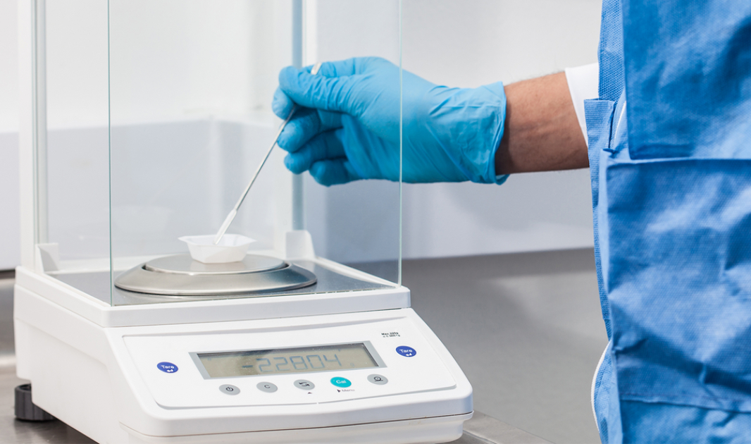 Function Of Analytical Balance In Laboratory