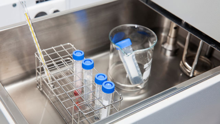 Evolve’s essential guide to lab water baths